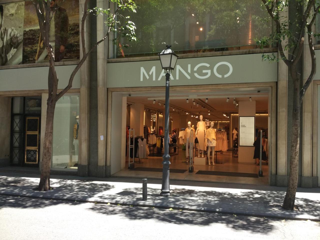 Pension Dominguez Madrid Exterior photo